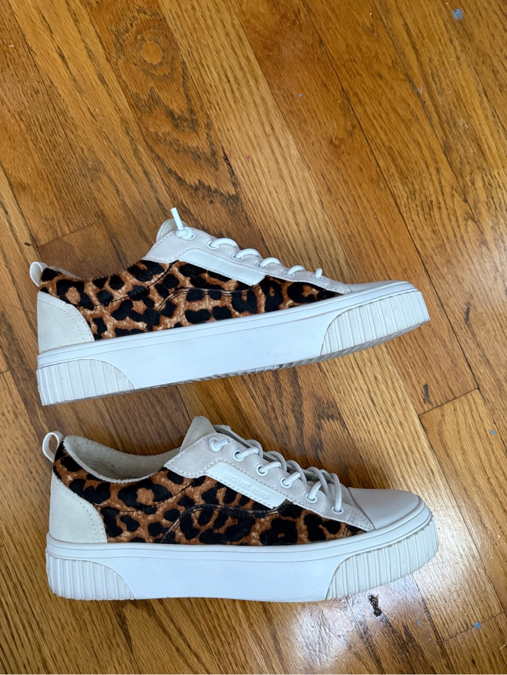 Michael Kors-Women’s Low-Top Leopard Print Sneakers -Size 8.5